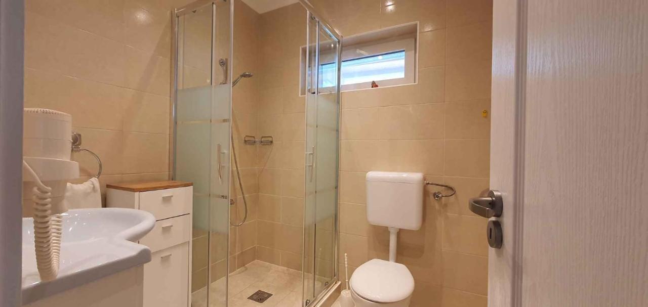 Holiday Home In Keszthely/Balaton 39648 Bagian luar foto